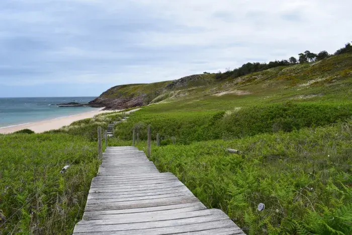 Photo de la plage du Lourtuais à Erquy