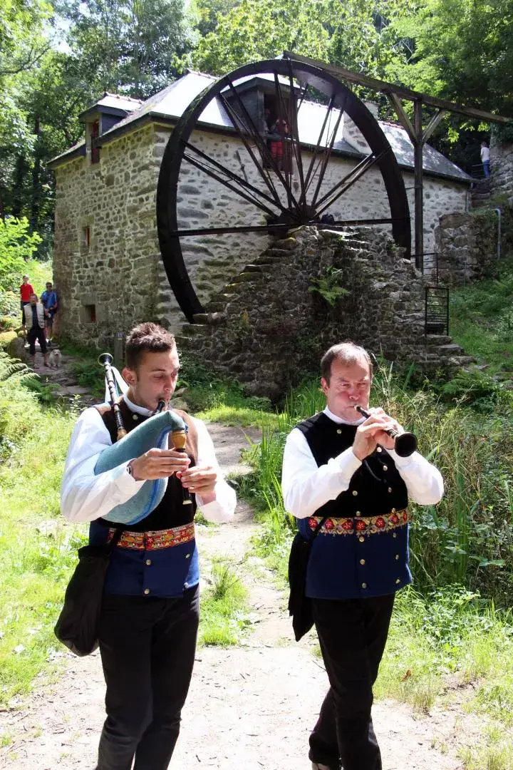 Photo déambulations musicales moulin de Kériolet