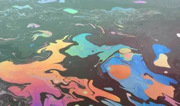 Photo Pollution des eaux littorales par des hydrocarbures