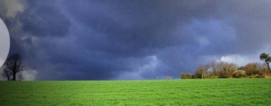 Ciel dans un paysage agricole